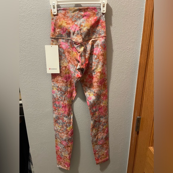 Align HR Pant 28” - Picture 1 of 2